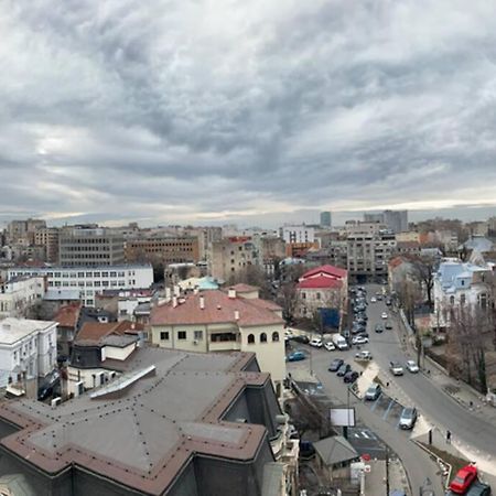 Stunning views - Top Location - Netflix + Balcony Bukarest Exterior foto